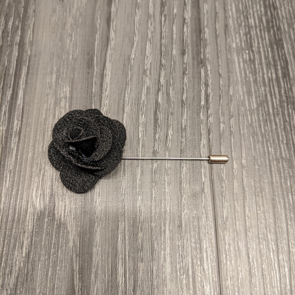 📍3/$25📍 Lapel Pin - Picture 1 of 1